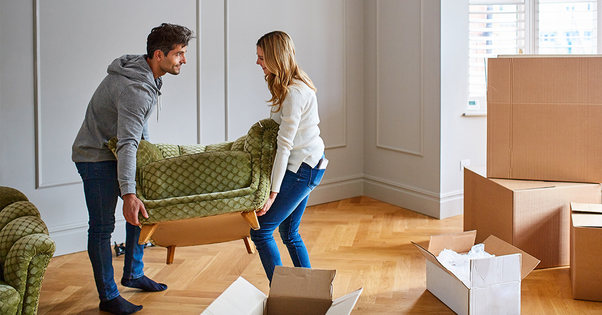 renters moving into new apartment